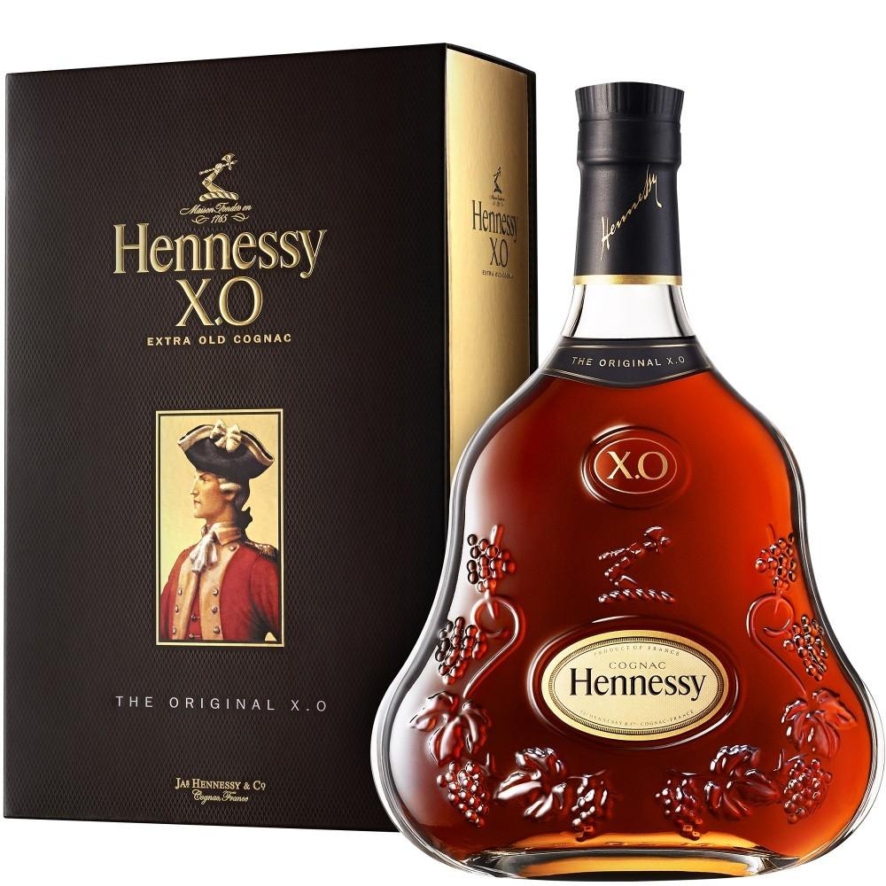 Finest cognac James Hennessy, 100 cl 40% with box